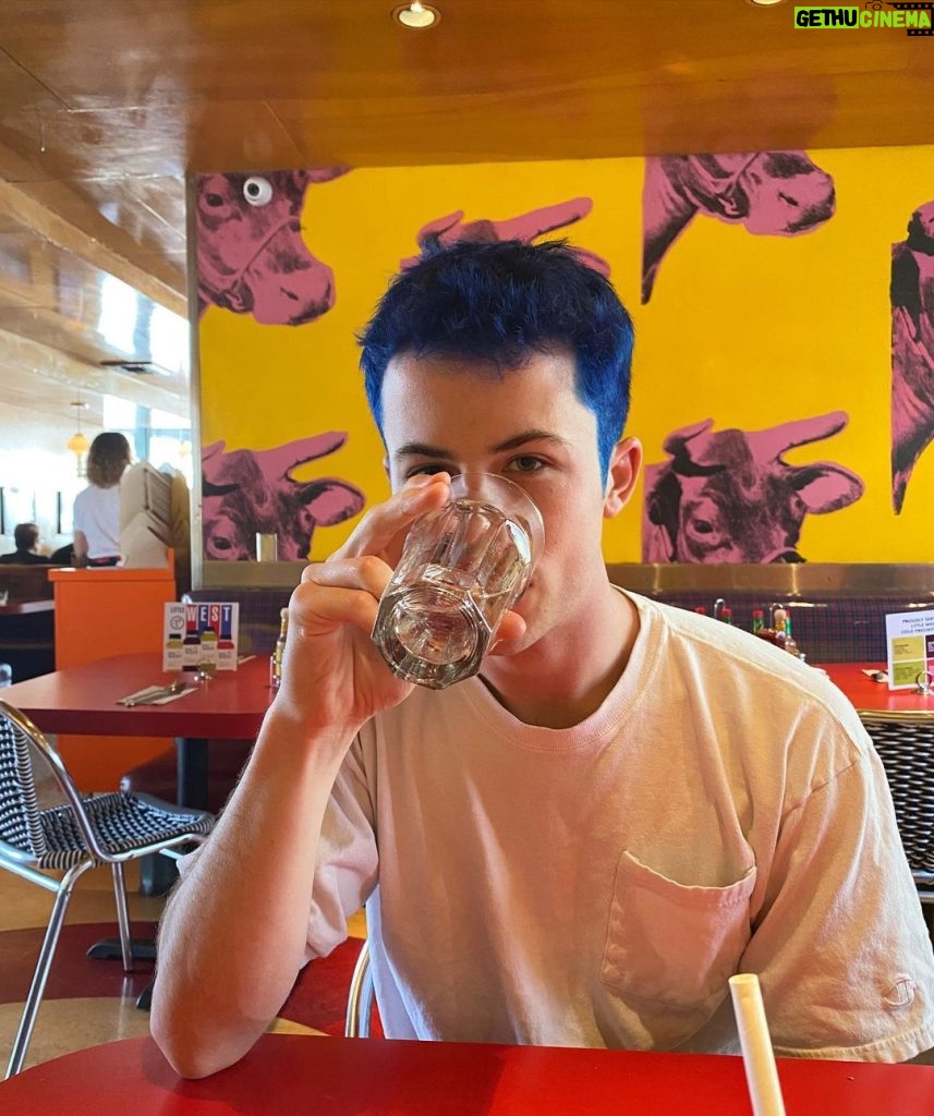 Dylan Minnette Instagram - have a good week stay hydrated!