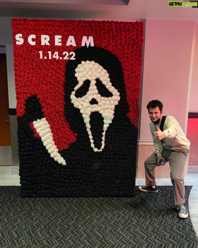 Dylan Minnette Instagram - SCREAM is out in theaters now 🔪😌