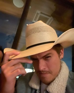 Dylan Sprouse Instagram - I’m a little late because I was having a riot. Happy new year to you all, here are some pics as a sum up