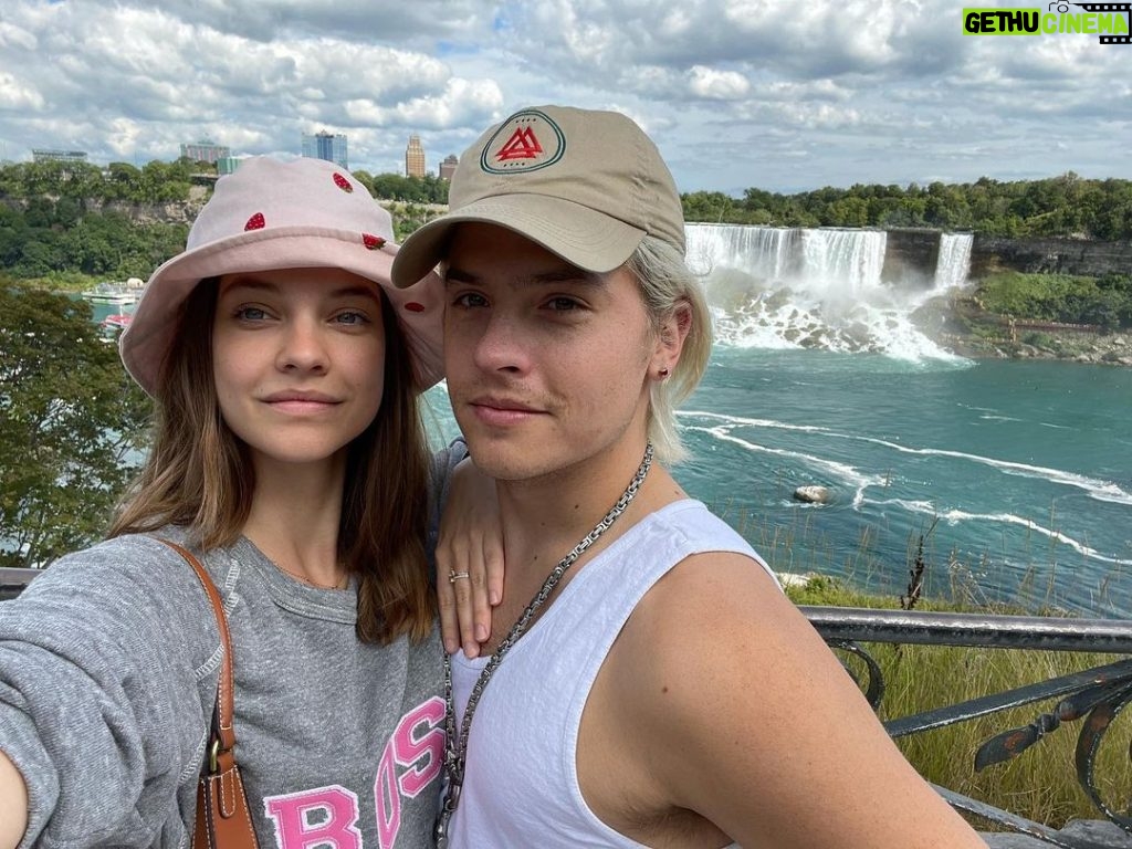 Dylan Sprouse Instagram - Swipe for the FULL NIAGARA FALLS EXPERIENCE Niagara Falls, Ontario