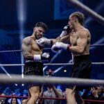 Dylan Thiry Instagram - La plus grande gloire n'est pas de ne jamais tomber, mais de se relever à chaque chute. 🥊 Palais des sports de Marseille
