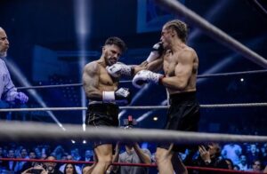 Dylan Thiry Instagram - La plus grande gloire n'est pas de ne jamais tomber, mais de se relever à chaque chute. 🥊
