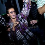 Dylan Thiry Instagram - La question qu’on me pose le plus souvent c’est comment tu fais pour t’amuser sans alcool ? 🤔 La question que moi je me pose c’est depuis quand il faut de l’alcool pour savoir s’amuser ?! 🤪 Soirée : @50events.lu Photographe : @thejoaorodriguez Luxembourg
