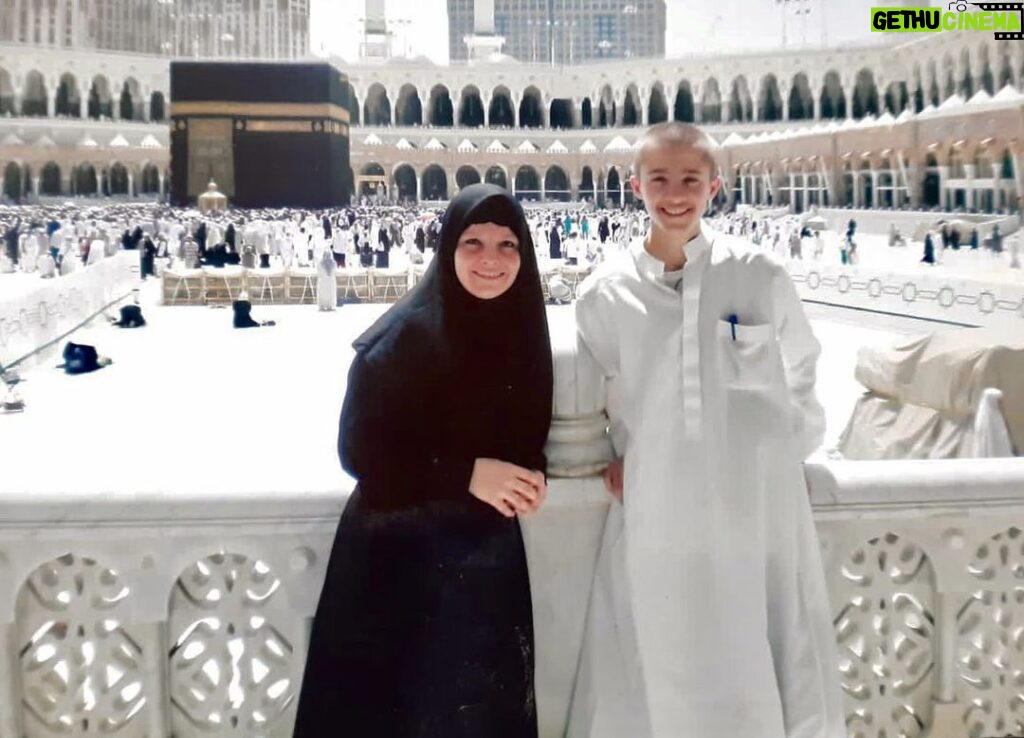 Dylan Thiry Instagram - MAMAN JE T’AIME ! 🕋