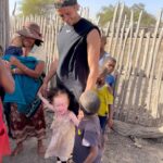 Dylan Thiry Instagram - Je préfère voir cette maman pleurer des larmes de joie que de tristesse 😍🥺 Voici ma plus grande priorité de vie pour ces jours à venir : cette famille, cette maman qui m’ont extrêmement touché par ses paroles et ses larmes. Aujourd’hui le grand jour est arrivé, nous allons commencer les travaux de sa nouvelle maison pour elle et ses enfants, pour leur foyer, un confort, une sécurité, un toit, un nouveau départ les attend bientôt… Une renaissance pour eux et un soulagement qu’elle mérite. @pournosenfants.ong Madagascar