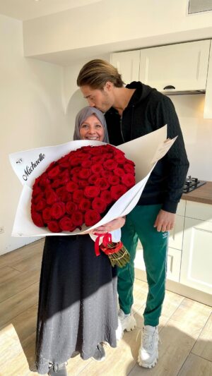 Dylan Thiry Instagram - Je vous souhaite à tous d’accéder au paradis avec vos mamans 🤲🏽🧕🏼