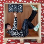 Dylan Wang Instagram - ⚪️⚫️感受波点艺术的魅力 #LVxYayoiKusama @louisvuitton #louisvuitton