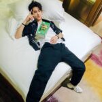 Dylan Wang Instagram – 快要见面了
#TaokaenoiXBigroll #TaokaenoiXF4
