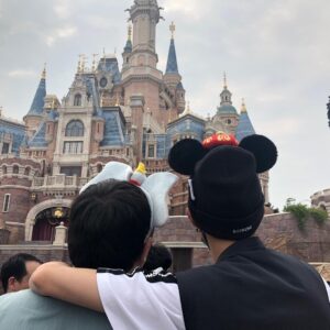 Dylan Wang Instagram - 无限暴走的一天👊