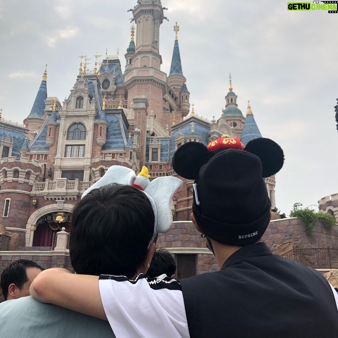 Dylan Wang - 832.4K Likes - 无限暴走的一天👊