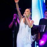 Ebru Gündeş Instagram - Sağlıkla nice bayramlarda tekrar buluşmak dileğiyle 😍🙏🏻