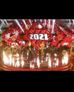 Ebru Gündeş Instagram - Hoşgeldin 2021 😍 #2021 #osestürkiye