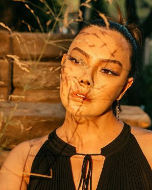 Ebru Gündeş Instagram - Gölge ...
