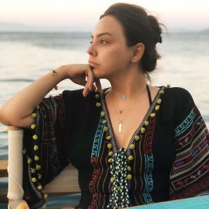 Ebru Gündeş Instagram - Ve tatil biter konser maratonu başlar 😊