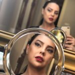 Ebru Gündeş Instagram - Sahne biter, kırmızı ruj gider ve ömrümüzden bir gün daha geçerken sadece güzel anıları kalır .... E.G