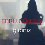 Ebru Gündeş Instagram - "Gidiniz" çok yakında youtube.com/EbruGundes kanalında! 🎤🎶❤