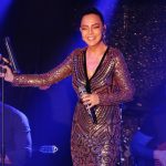 Ebru Gündeş Instagram - Yine çok eğlendiğimiz doğrudur 😉😍💃🏼🎤 @gunayrestaurant Foto by @sametgecek