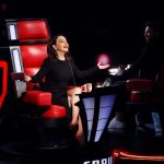 Ebru Gündeş Instagram - Yine ne güzel sesler, ne güzel şarkılar dinledik ✌🏻 #osestürkiye @osesturkiye @tv8