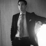 Eddie Peng Instagram - The spirit Zulu time!! Thank you Longines 先鋒精神 探索不止 我下班了#sanya #longines #eleganceisanattitude #thespiritzulutime