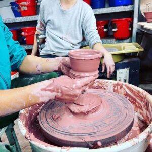 Eddie Peng Instagram - 👀😷#explore #dare #wonder #day1 #artofmaking #pottery #familytime