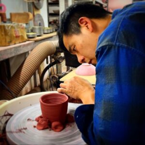 Eddie Peng Instagram - 👀😷#explore #dare #wonder #day1 #artofmaking #pottery #familytime