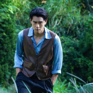 Eddie Peng Instagram - “我不願結婚，我不是為自己，是為你們這些人。”- #喬琪喬 #Loveafterlove#annhuifilms #杜可風 #和田惠美 #坂本龍一#杜篤之 #趙海 #鄺志良 #王安憶 #張愛玲 #第一爐香