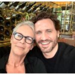 Edgar Ramírez Instagram - ...When a ray of sunshine becomes a person: #JamieLeeCurtis 🌞 #borderlands • 🇪🇸 Cuando un rayo de sol se convierte en persona: Jamie Lee Curtis Budapest, Hungary