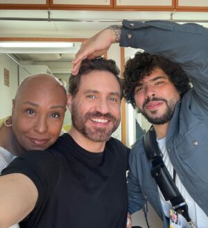 Edgar Ramírez Instagram - It’s a wrap! #DrDeath has been one of the most beautiful experiences of my life. Thank you @mandymooremm for being my rock and thank you to all our cast and crew, I was happy every day on set. I love you all!