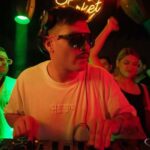 Eduardo Miranda Instagram - Gente de colombia estoy muy contento de estar haciendo realidad esto con mucho amor, nos vemos este viernes en Bogota @incognito_cluboficial y el sábado en Medellín en @selina.medellin en colaboración con @twelvedoce @make.output_college Colombia