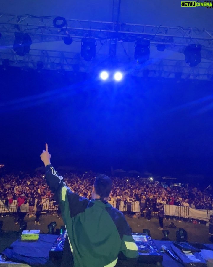 Eduardo Miranda Instagram - Amigos próximamente tendremos nuevo track “LA ORILLA” por @holypigrecords 🔥 Mexico City, Mexico