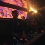 Eduardo Miranda Instagram - Recap de la noche en @solidground_colombia en @clandestinobog , Les dejo unos drops comenten cual les gusta más 1 Little things - @vito.uk EDIT 2 ID - @minowmusic & @valesounds & @sepiabrownn 3 Again - @michaelbmmusic EDIT 4 300 Cash - @moreno_prieto & @sortech 5 Horse - @bassel.darwish 6 Corazón Partió - @franklynwatts_ & @datelessmusic Bogotá, Colombia