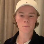 Edvin Ryding Instagram - We’re passing the mic! Share your voice with @tommyhilfiger ❣️ #passthemic #tommyhilfiger