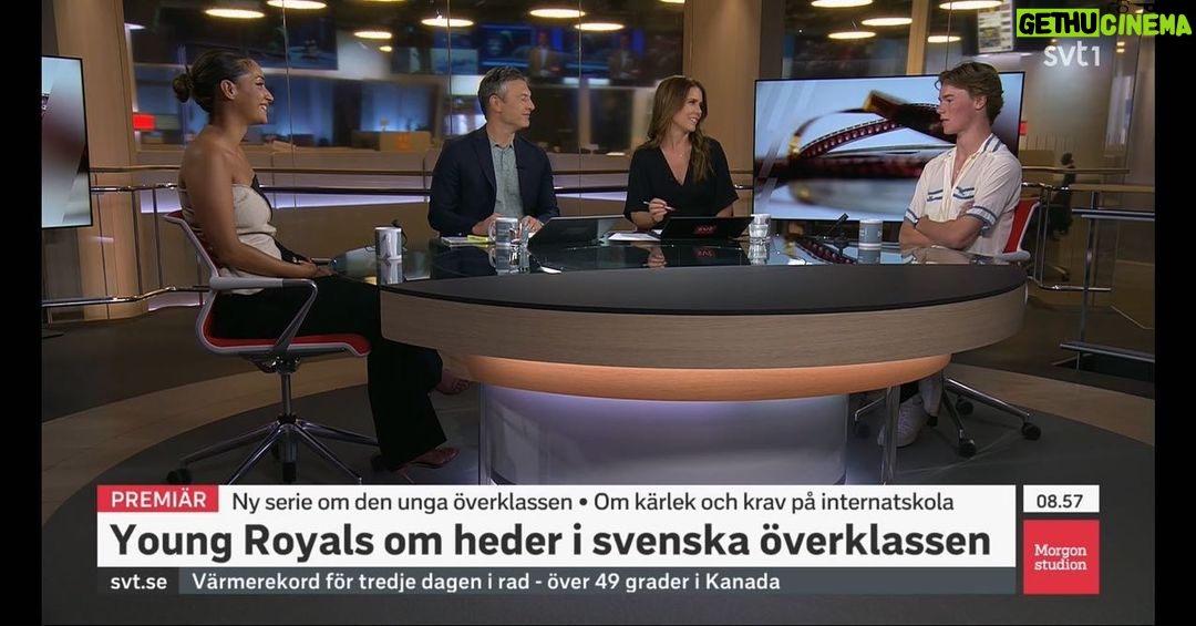 Edvin Ryding Instagram - riddarna kring det runda bordet vill meddela att det är mindre än 24h kvar till premiären av Young Royals!!! GAH!!!👑🪐❣️ @netflixnordic @actorsinsweden @svt Stockholm, Sweden