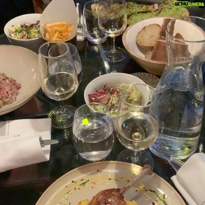 Edvin Ryding Instagram - 🇫🇷❤️🔥✌🏻 Paris, France