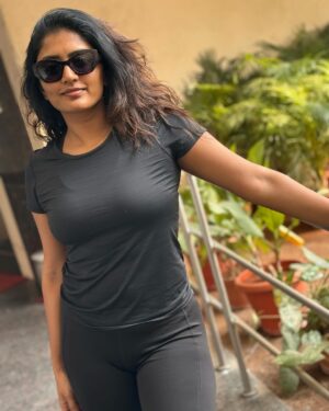 Eesha Rebba Instagram - 🕶️