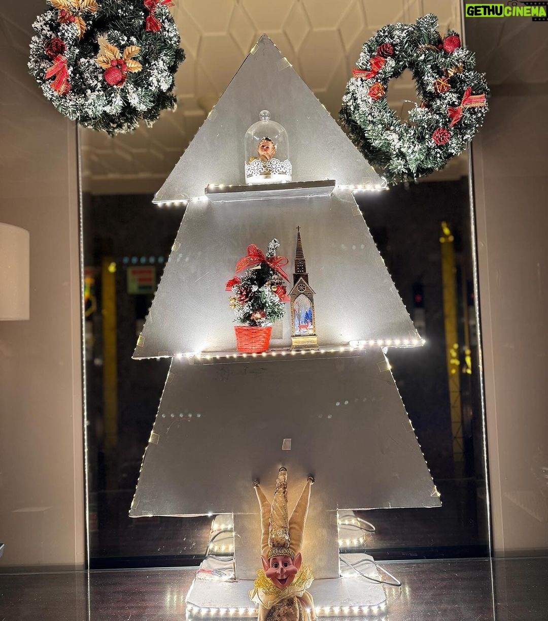 Eesha Rebba Instagram - Merry Christmas everyone🎄♥️🤗🪩 Mumbai - मुंबई