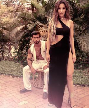 Efraín Ruales Instagram - Llegó la Yeilou @ale_jaramillo con Mayuma 🙋🏽‍♂️ mañana 10:30 por @encontactoecuavisa un CHOW #pati  Pilas @maluma @jlo les paso el video por whatssap 
——————————————
SQUAD😎: 
Peinado: @anabelmerchan 
Vestido jlo: @cacusabytaitus 
Traje Maluma: @cacusabytaitus 
Foto: @thefc.shooter 
Maluma tattoos: @dennysmacias_artist 
Asistencia: @mlem777 y @titajml