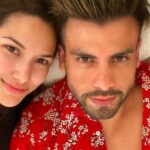 Efraín Ruales Instagram - Carpe diem ❤️🙏🏾 #byyourside @ale_jaramillo #sevienenlos36