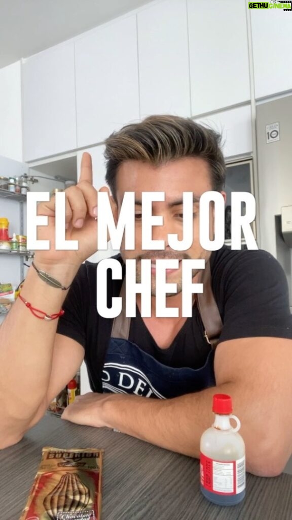 Efraín Ruales Instagram - La galleta se está cocinando 🙌🏽🤗 COMPARTE