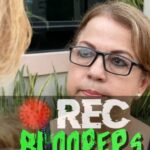 Efraín Ruales Instagram - Ya vieron el CAPÍTULO FINAL de #REC ? 🦠🏡❤️ vayan a verlo y me cuentan que parte les gustó más ? 👀 a mi gustaron estas escenas #bloopers 😂😂😂 @ale_jaramillo @narciruales @andrearojasnigon @mlem777 @pabloruales #rualesencuarentena