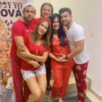 Efraín Ruales Instagram - JESÚS el único protagonista de esta NAVIDAD Su propósito se cumple en esta FAMILIA ❤️ la PAZ y el AMOR (mañana lo conversamos en un mensaje 🙏🏾🥰)