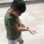 Ehsan Khajeamiri Instagram - ارشان و پت های خانگیش تصویر آخر هم کپ کرده چون اومده مدرسه اسم بنویسه 😁