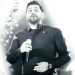 Ehsan Khajeamiri Instagram - سلام خیلی دلتنگیم رفقا یکم شیطنت کردم رباط پام پاره شده نتونستم خیلی کنارتون باشم و پست بزارم انشالا زود خوب بشم و به میادین برگردم خلاصه خیلی دلتنگم بخدا 😘😍😍😍 عیدتون مبارک