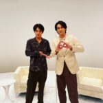 Eiji Akaso Instagram - 映画　 #チェリまほ 大ヒット御礼舞台挨拶 ＆ オンラインイベント 観て下さって有難うございました！ 最高の一日でした✨　 まだまだ映画上映しておりますのでお楽しみ下さいませ🙌 #チェリまほ #まっちんだならぬマッチョんだ #筋肉は裏切らない #チェリまほポーズ #2枚目は鈴さん #お髭生えてらした #ダンディ #おしゃれさんと繋がりたい