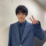 Eiji Akaso Instagram - 皆様お久しぶりでございます。 ワタクシ、元気です。 映画「決戦は日曜日」絶賛公開中です！ 是非観てくださいませ🙌 #決戦は日曜日