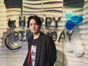 Eiji Akaso Instagram - 赤楚衛二.無事に27歳になりました！ 産んでくれてありがとうmyparents! そして改めて皆さんに感謝です！✨ 27歳の僕も宜しくお願い致します！！ #27歳 #早生まれ