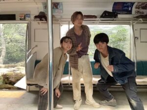 Eiji Akaso Instagram - ペンディングトレイン
最終話
9話のために1〜8話があって
10話のために9話がある
これがワンパッケージ
何が言いたいかと言いますと
是非見て下さい最終話
#ペンディングトレイン 
#ペントレ
#ペンって打って予測変換で
#ペンディングトレイン
#出そうとすると
#✒️これがでてきて邪魔をする