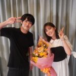 Eiji Akaso Instagram - ドラマ 「こっち向いてよ向井くん」 最後までみてくださって本当に有難うございました🙌 令和ならではの恋愛観、結婚観、大いに学びました✨ 本当にスタッフキャストの皆様が素敵な方々だったので本当に助かりました😭 感謝です！！ そしてありがとうよ！ 向井！！！ #こっち向いてよ向井くん #素敵なメンバーと #パシャリ #楽しかったです #アップはぼっち