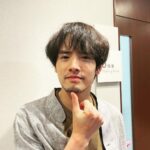 Eiji Akaso Instagram - ヒゲよ、さらば。。。 #朝ドラ #舞いあがれ #プライベートは伸ばす派です #お肌に優しい #自分の身を守れるのは自分だけだ #ヒゲ男子 #おしゃれさんと繋がりたい