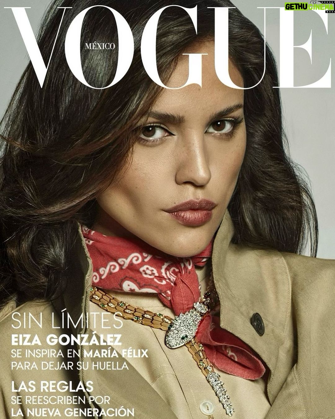 Eiza González Instagram - Hola @voguemexico feliz de compartir una de cuatro portadas que creamos! Gracias por este día tan espectacular que linda manera de empezar la semana de mi cumple ❤️ So happy to share one out of 4 covers we created! What a way to kick off my bday week! Thank you so much Vogue for such a wonderful shoot❤️ Fotografía: @alique_studio Realización: @valecollado Peinado: @ward_s_official Maquillaje: @fulviafarolfi Manicura: @makinaill Asistentes de moda: @juanzenonstyle y @praymoses.studio Asistentes de fotografía: Ross Zavoyna, Brandon Jones y Nick Thomsen Digitalización: Kevin Lavallade Producción en set: Veronica Sharon Director de entretenimiento: @sergiokletnoy